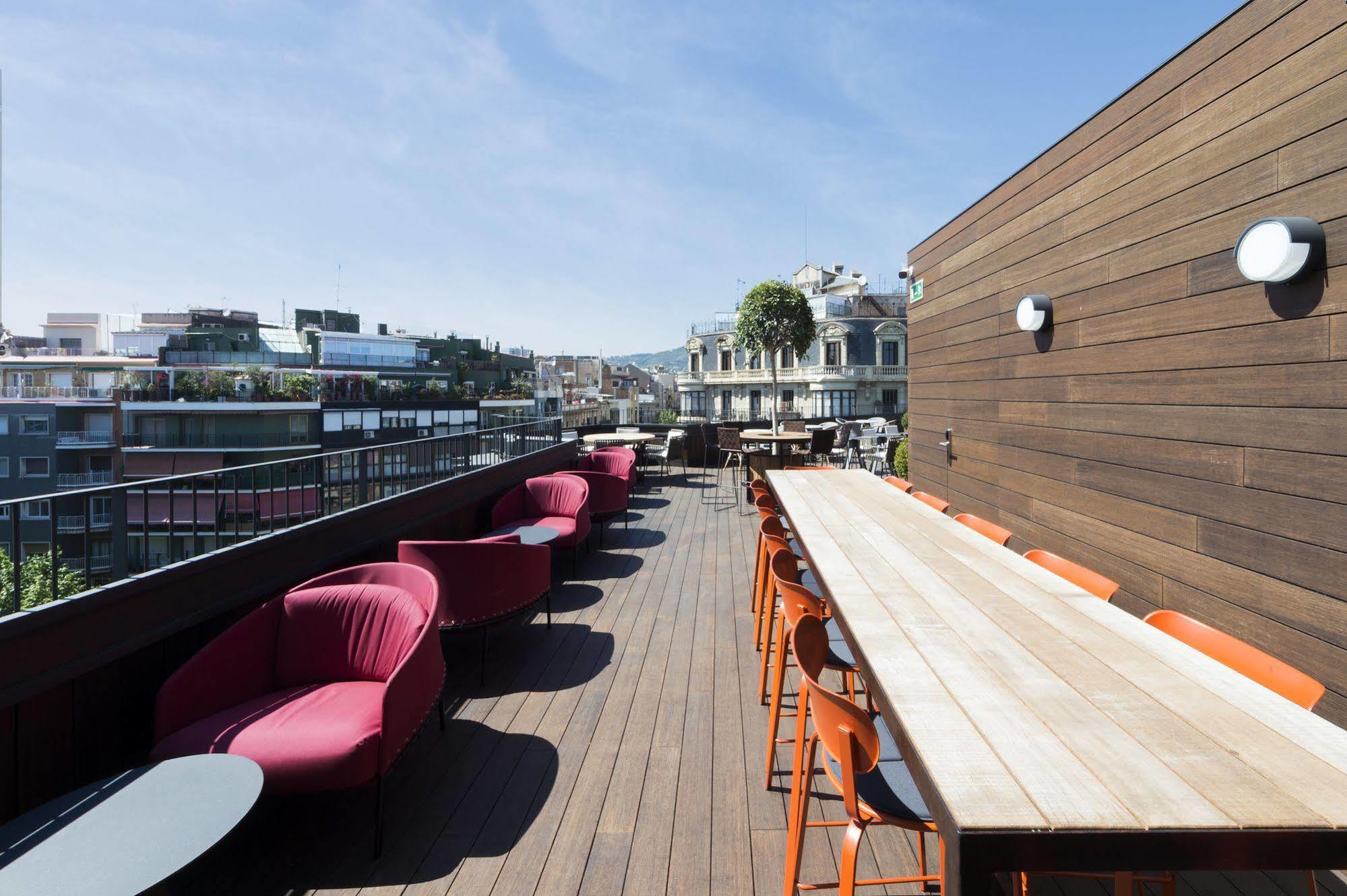 The Corner Hotel Barcelona Exterior photo